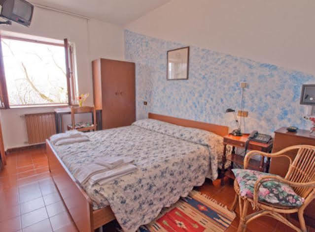 Hotel Rondanino Lanzo dʼIntelvi Eksteriør billede