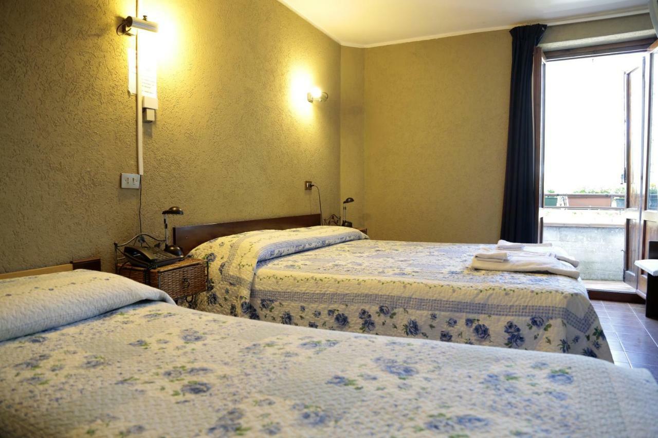 Hotel Rondanino Lanzo dʼIntelvi Eksteriør billede